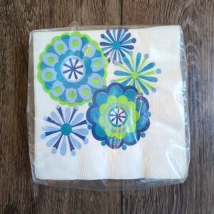 NIP Vintage 70s Retro Floral Drink Beverage Paper Napkins - Tuttle Press